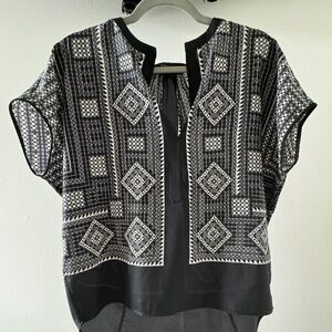 BCBG Graphic Top